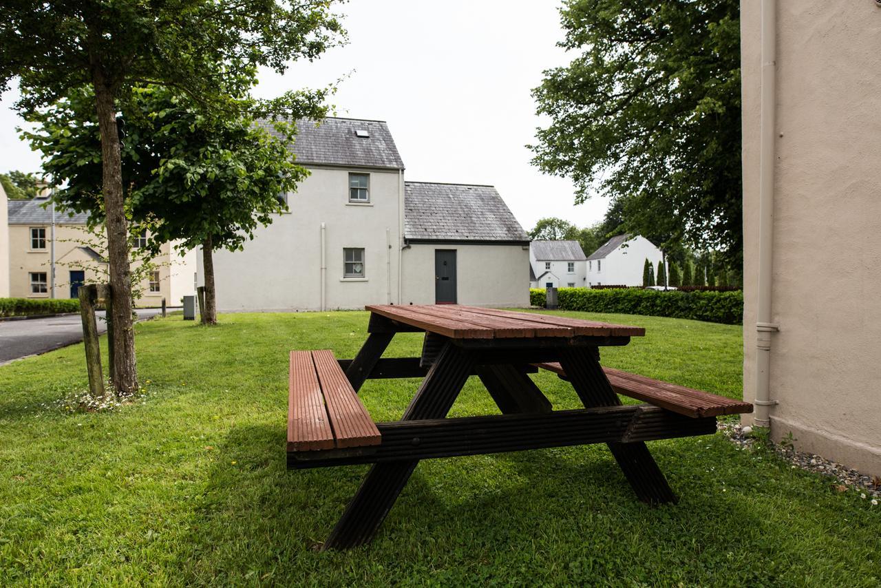 Bunratty Castle Gardens Home Dış mekan fotoğraf